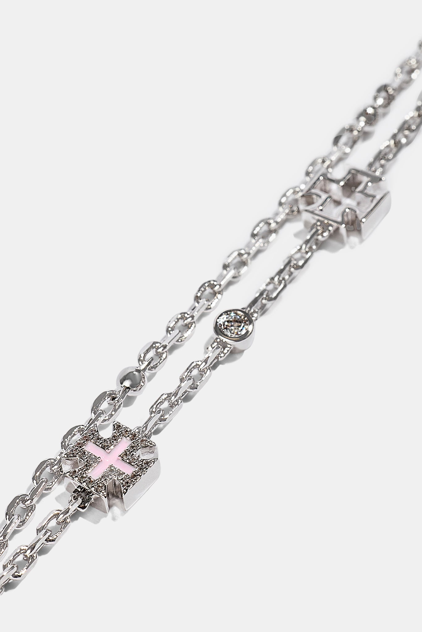 Doppellagiges Rolo-Armband mit rosa Motiv – 8 mm – Weiß